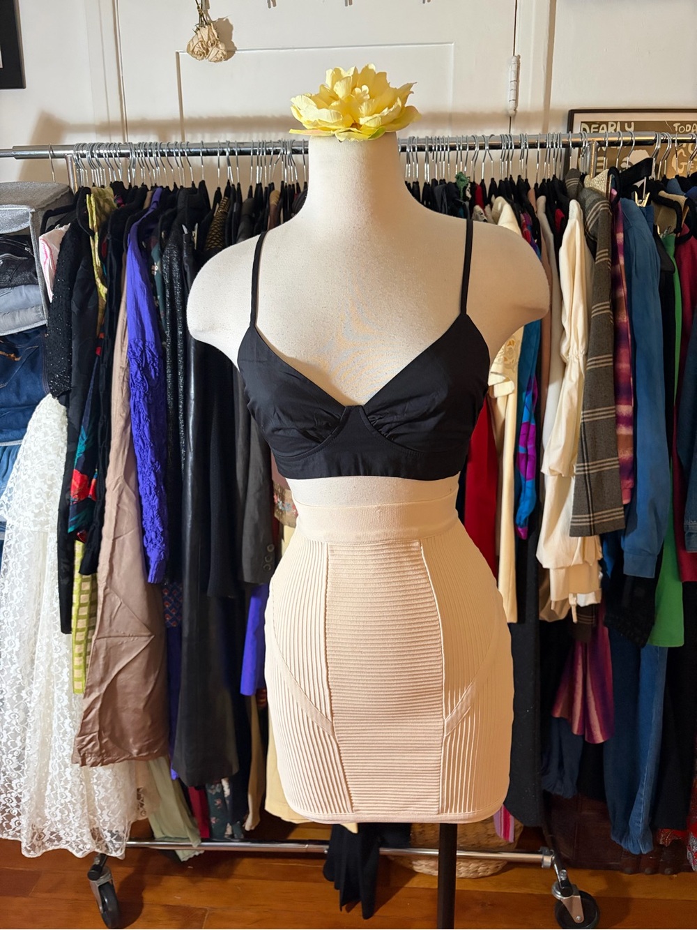 NWT Stretta Cream Bandage Mini Skirt Ribbed Panel Bodycon Size XS